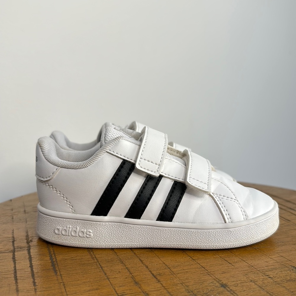 Toddler Adidas Grand Court Sneakers Size 9